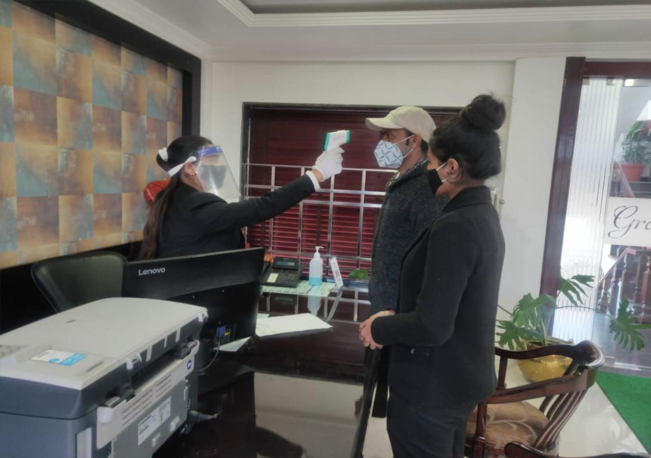 Hotel White Grand Shimla - In City Centre - A Centrally Ac Hotel Extérieur photo