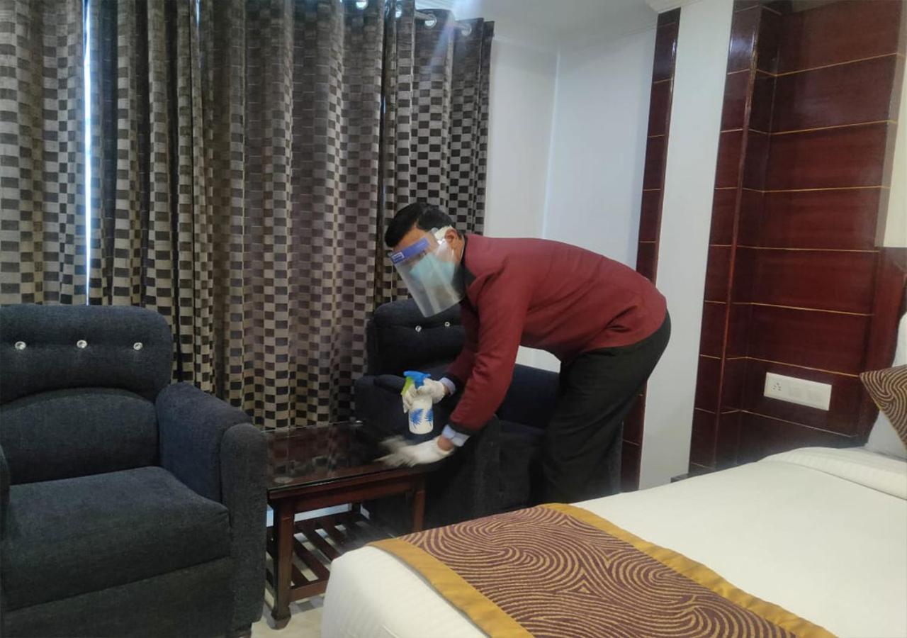 Hotel White Grand Shimla - In City Centre - A Centrally Ac Hotel Extérieur photo