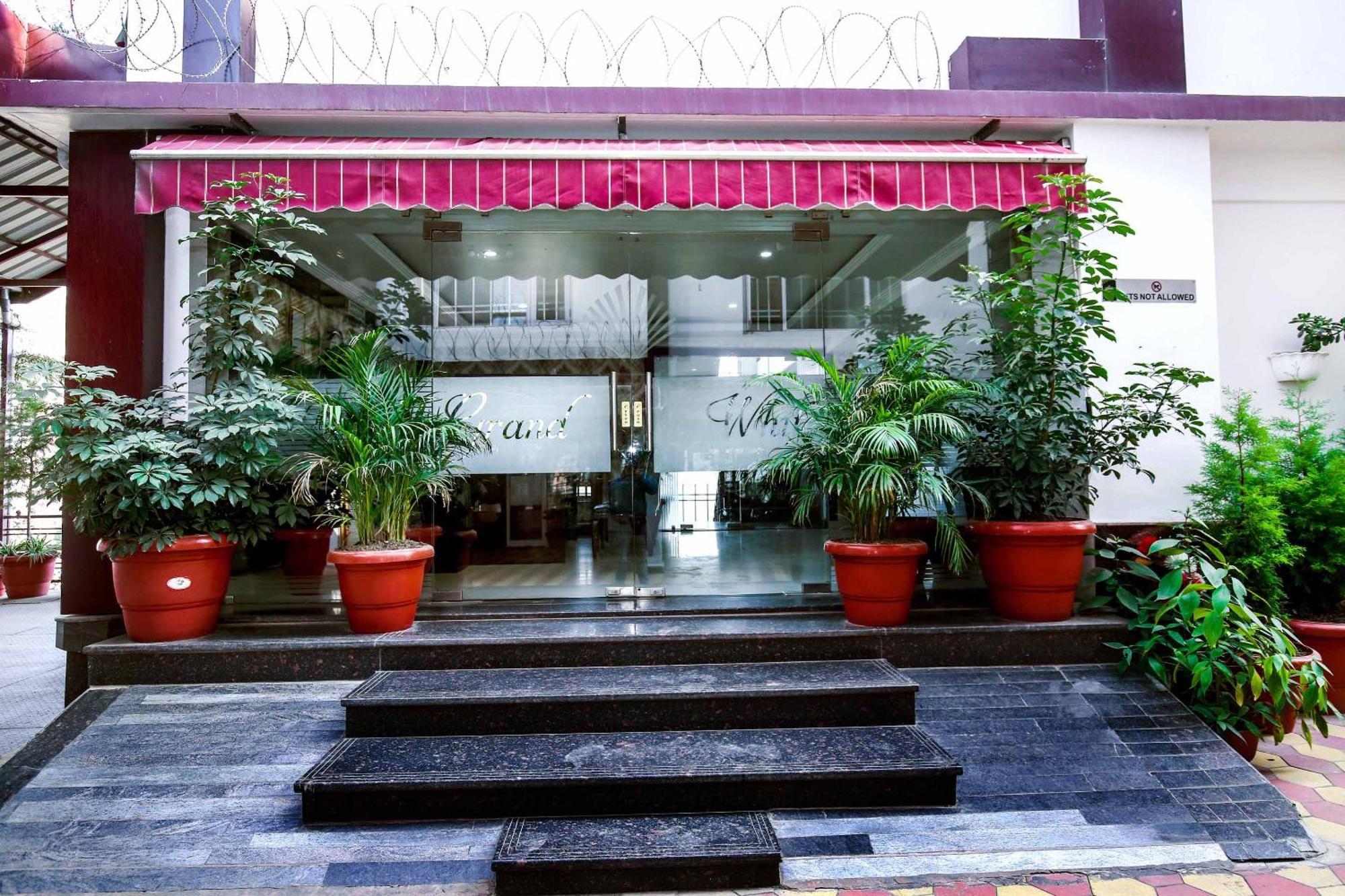 Hotel White Grand Shimla - In City Centre - A Centrally Ac Hotel Extérieur photo